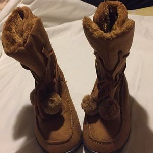 Mid calf winter boots
